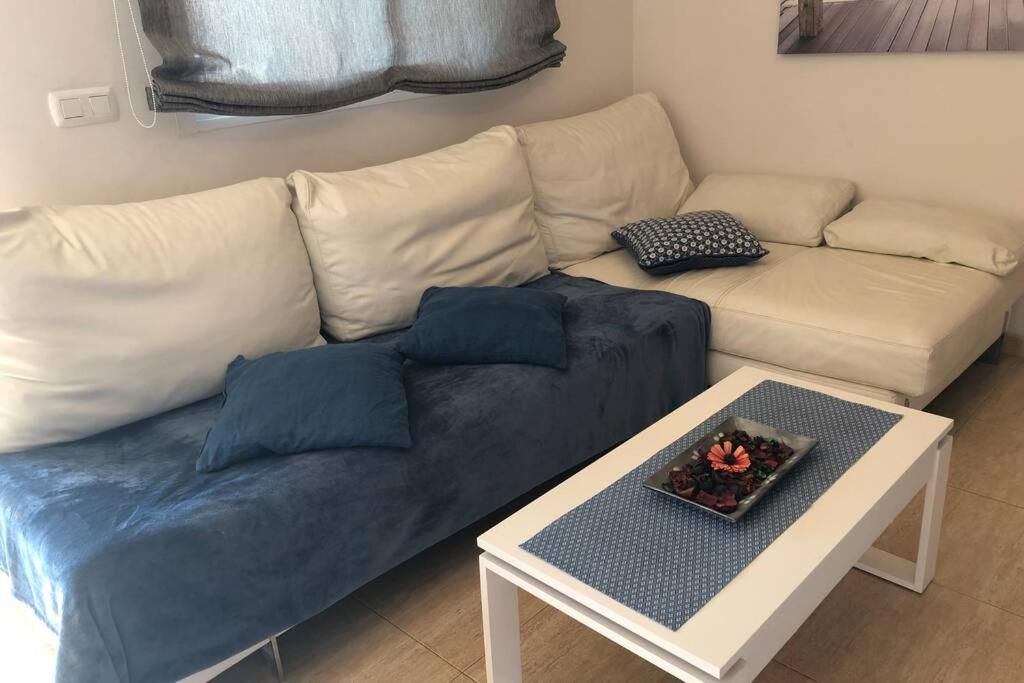 Beautiful Apartment With Swimming Pool And Beach Alicante Exteriör bild